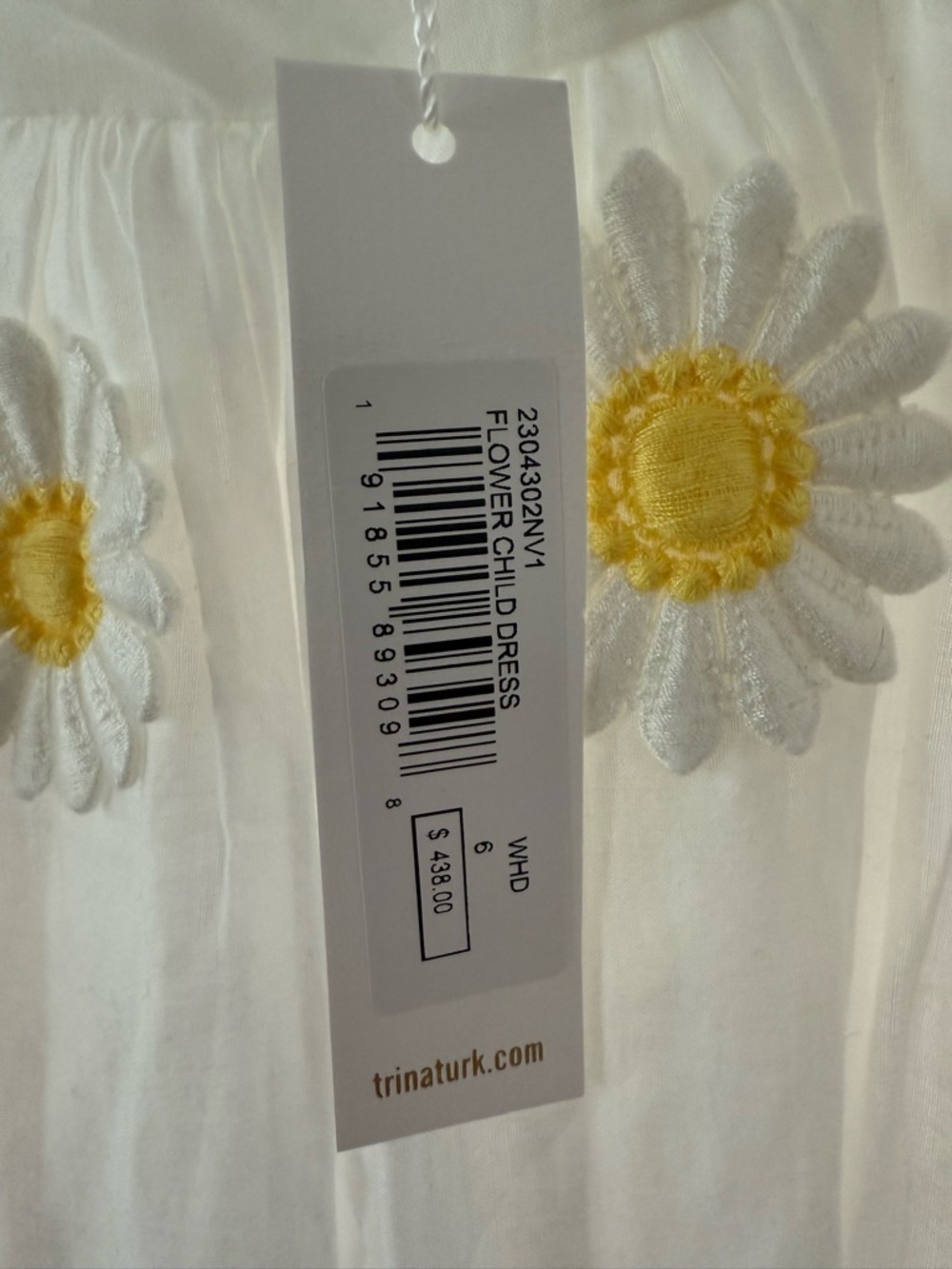Trina Turk White Daisy Embroidered Maxi  Dress Criss Cross Halter- Size 6 - Picture 8 of 8